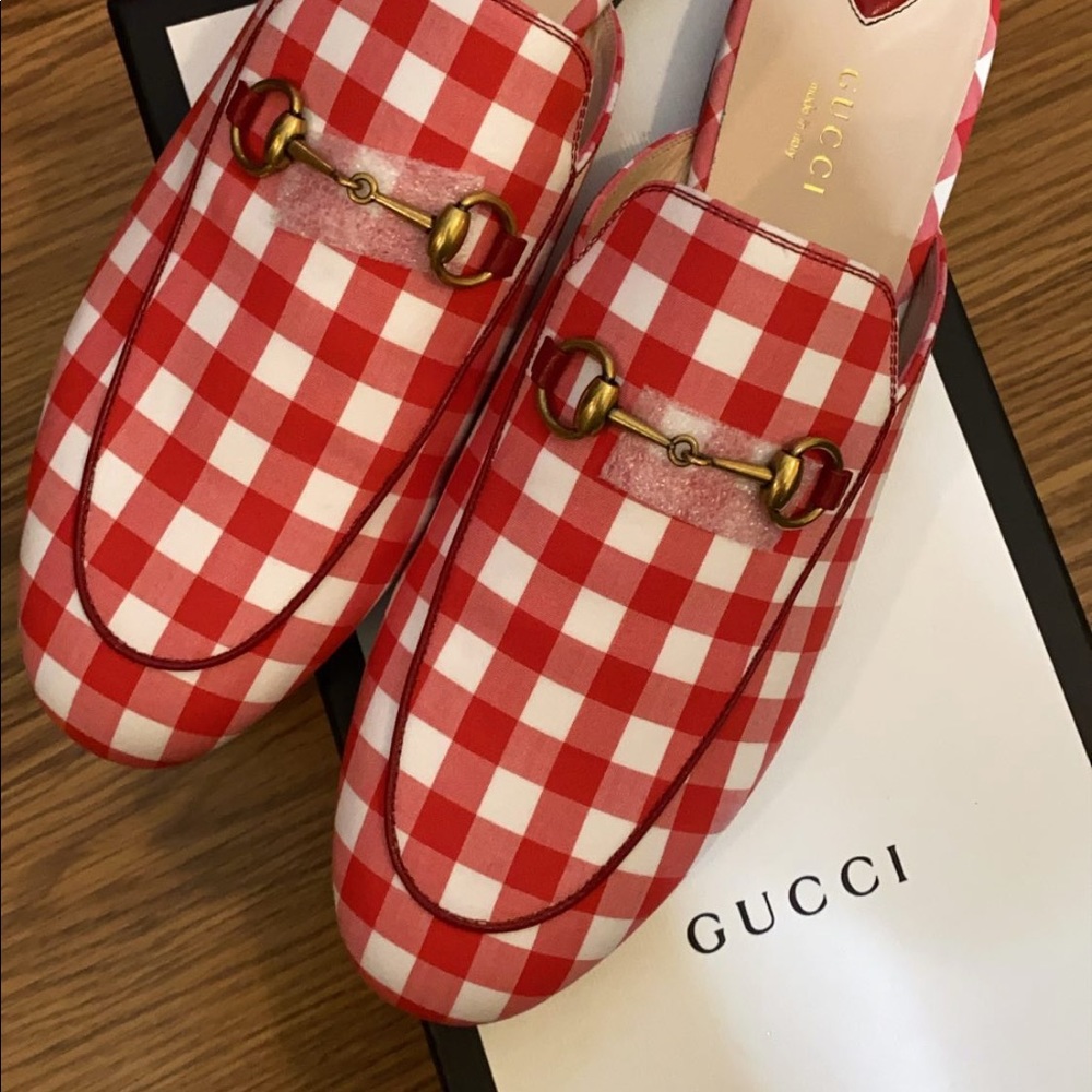 Gucci Gingham size 40 Princetown slides.